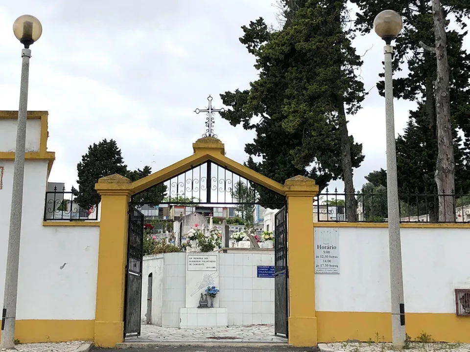 Fotografia de Cemitério Paroquial de Camarate