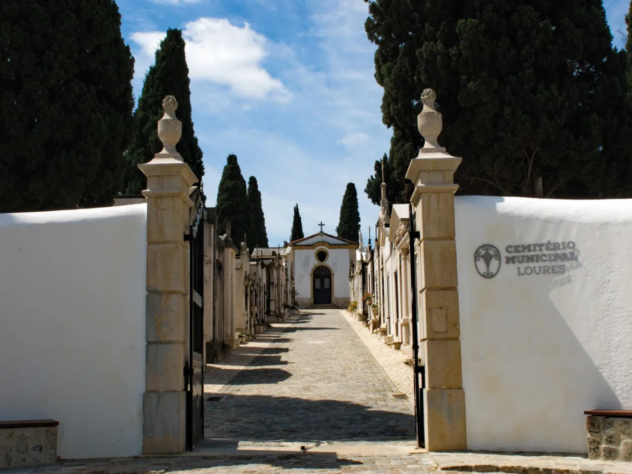 Fotografia de Cemitério Municipal de Loures